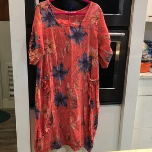 Floral Red Dress with Blue and Purple Accents LINEN FLOWER PRINT EUC (runs-big)